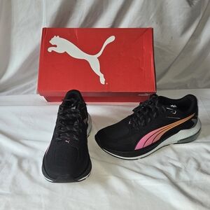 Women's Size 9.5 Puma Black and Pink-dewdrop  Athletic Shoes W/Box